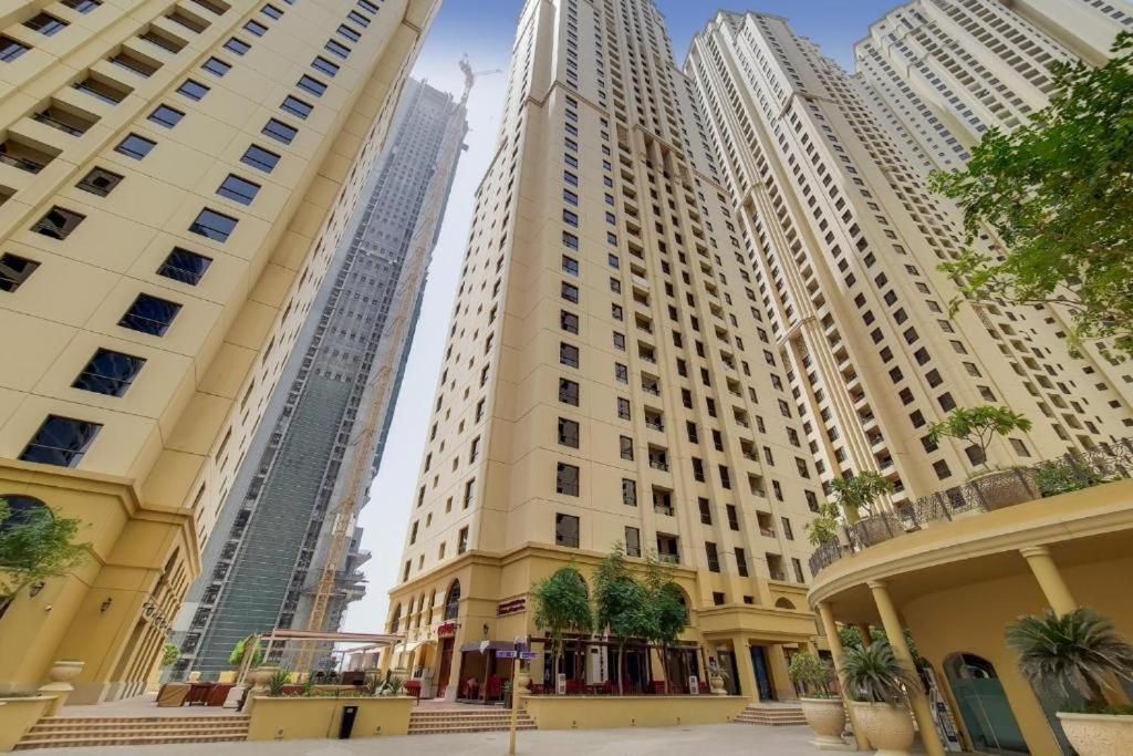 Seaview Beach Hostel Jbr - Walk To Beach - Gym - Pool - Metro Station 迪拜 外观 照片